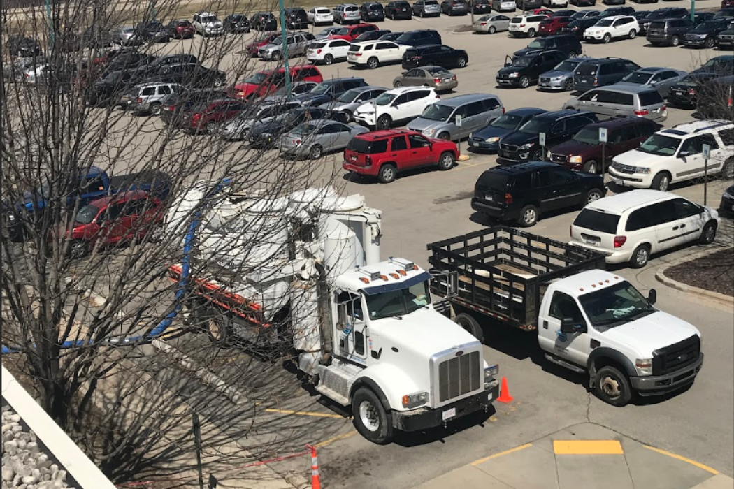 waste management vehicle
